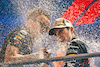 GP SINGAPORE, Gara winner Sergio Perez (MEX) Red Bull Racing celebrates on the podium.
02.10.2022. Formula 1 World Championship, Rd 17, Singapore Grand Prix, Marina Bay Street Circuit, Singapore, Gara Day.
- www.xpbimages.com, EMail: requests@xpbimages.com © Copyright: Bearne / XPB Images