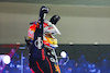 GP SINGAPORE, Sergio Perez (MEX), Red Bull Racing 
02.10.2022. Formula 1 World Championship, Rd 17, Singapore Grand Prix, Marina Bay Street Circuit, Singapore, Gara Day.
- www.xpbimages.com, EMail: requests@xpbimages.com ¬© Copyright: Charniaux / XPB Images