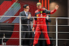 GP SINGAPORE, Carlos Sainz Jr (ESP) Ferrari celebrates his third position on the podium.
02.10.2022. Formula 1 World Championship, Rd 17, Singapore Grand Prix, Marina Bay Street Circuit, Singapore, Gara Day.
- www.xpbimages.com, EMail: requests@xpbimages.com © Copyright: Moy / XPB Images