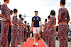 GP SINGAPORE, Nicholas Latifi (CDN) Williams Racing on the drivers parade.
02.10.2022. Formula 1 World Championship, Rd 17, Singapore Grand Prix, Marina Bay Street Circuit, Singapore, Gara Day.
- www.xpbimages.com, EMail: requests@xpbimages.com © Copyright: Bearne / XPB Images