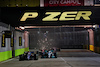 GP SINGAPORE, Nicholas Latifi (CDN) Williams Racing FW44.
02.10.2022. Formula 1 World Championship, Rd 17, Singapore Grand Prix, Marina Bay Street Circuit, Singapore, Gara Day.
 - www.xpbimages.com, EMail: requests@xpbimages.com © Copyright: Coates / XPB Images