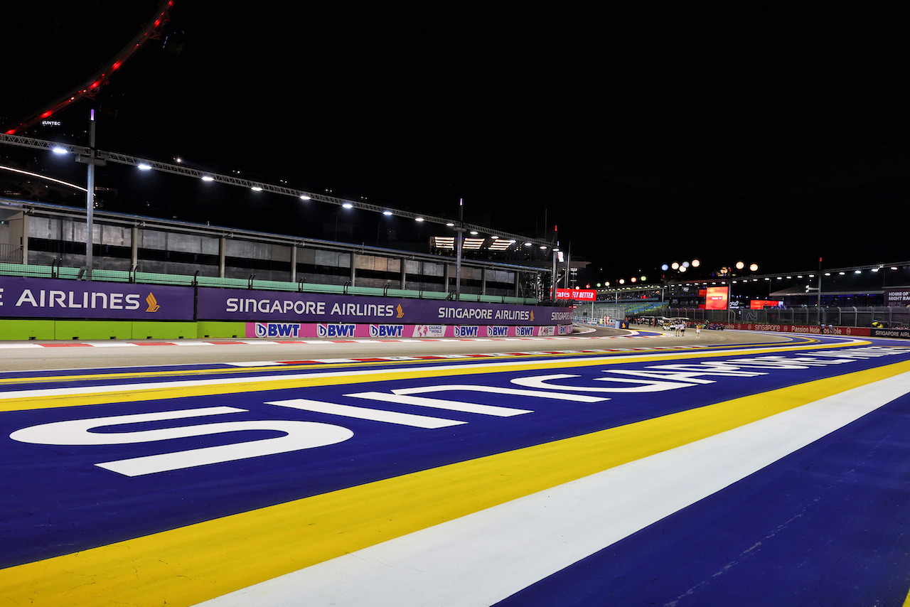 GP SINGAPORE, Circuit Atmosfera - Scenic Singapore.
29.09.2022. Formula 1 World Championship, Rd 17, Singapore Grand Prix, Marina Bay Street Circuit, Singapore, Preparation Day.
- www.xpbimages.com, EMail: requests@xpbimages.com © Copyright: Moy / XPB Images