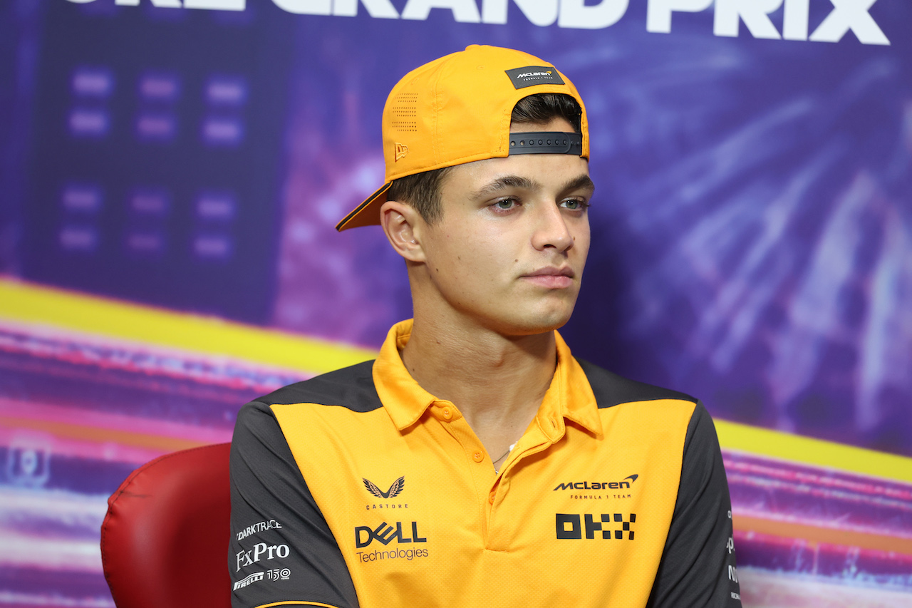 GP SINGAPORE, Lando Norris (GBR) McLaren in the FIA Press Conference.
29.09.2022. Formula 1 World Championship, Rd 17, Singapore Grand Prix, Marina Bay Street Circuit, Singapore, Preparation Day.
- www.xpbimages.com, EMail: requests@xpbimages.com © Copyright: XPB Images