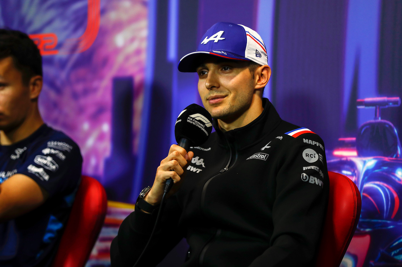 GP SINGAPORE, Esteban Ocon (FRA) Alpine F1 Team in the FIA Press Conference.
29.09.2022. Formula 1 World Championship, Rd 17, Singapore Grand Prix, Marina Bay Street Circuit, Singapore, Preparation Day.
- www.xpbimages.com, EMail: requests@xpbimages.com © Copyright: XPB Images