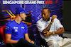 GP SINGAPORE, (L to R): Mick Schumacher (GER) Haas F1 Team e Lewis Hamilton (GBR) Mercedes AMG F1 in the FIA Press Conference.
29.09.2022. Formula 1 World Championship, Rd 17, Singapore Grand Prix, Marina Bay Street Circuit, Singapore, Preparation Day.
- www.xpbimages.com, EMail: requests@xpbimages.com © Copyright: XPB Images