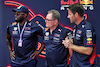 GP SINGAPORE, (L to R): Micah Richards (GBR) Former Professional Football Player wii Alan Carr (GBR) Comedian e Jamie Redknapp (GBR) Former Professional Football Player.
29.09.2022. Formula 1 World Championship, Rd 17, Singapore Grand Prix, Marina Bay Street Circuit, Singapore, Preparation Day.
 - www.xpbimages.com, EMail: requests@xpbimages.com © Copyright: Coates / XPB Images