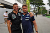 GP SINGAPORE, (L to R): Aleix Casanovas, Mercedes AMG F1 Trainer with Daniel Paget, Williams Racing Performance Coach.
29.09.2022. Formula 1 World Championship, Rd 17, Singapore Grand Prix, Marina Bay Street Circuit, Singapore, Preparation Day.
- www.xpbimages.com, EMail: requests@xpbimages.com © Copyright: Bearne / XPB Images