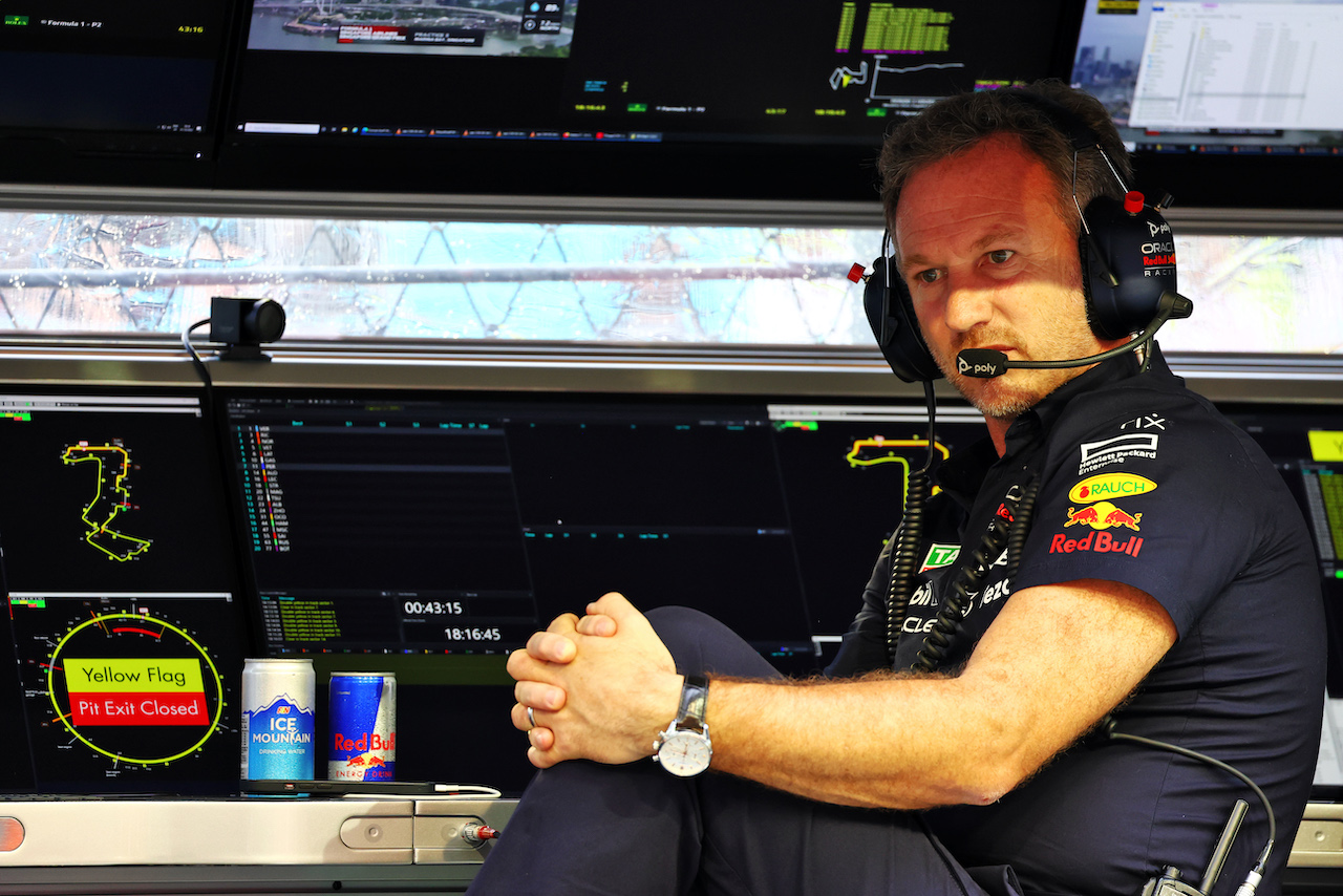 GP SINGAPORE, Christian Horner (GBR) Red Bull Racing Team Principal.
01.10.2022. Formula 1 World Championship, Rd 17, Singapore Grand Prix, Marina Bay Street Circuit, Singapore, Qualifiche Day.
 - www.xpbimages.com, EMail: requests@xpbimages.com © Copyright: Coates / XPB Images
