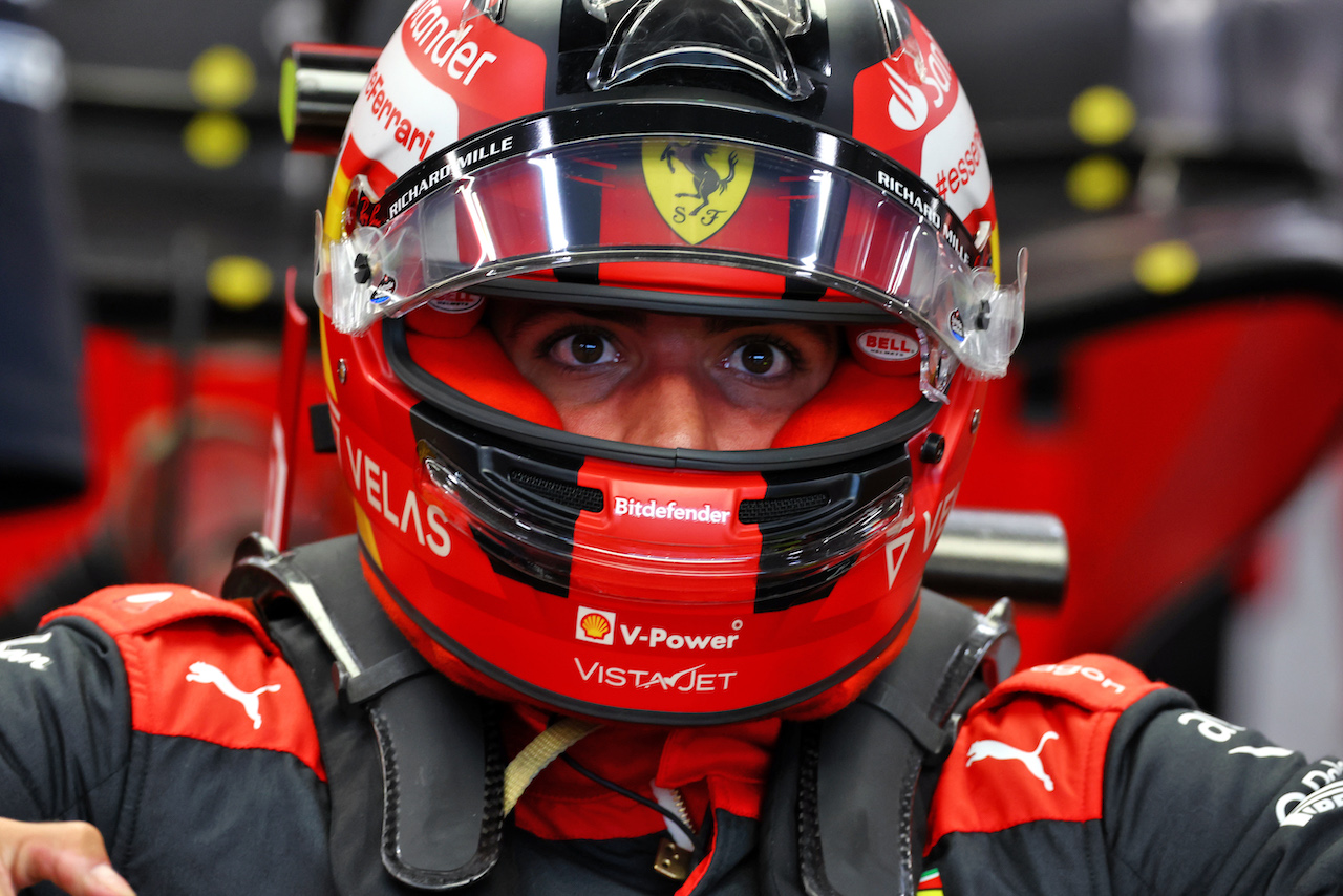 GP SINGAPORE, Carlos Sainz Jr (ESP) Ferrari.
01.10.2022. Formula 1 World Championship, Rd 17, Singapore Grand Prix, Marina Bay Street Circuit, Singapore, Qualifiche Day.
 - www.xpbimages.com, EMail: requests@xpbimages.com © Copyright: Coates / XPB Images