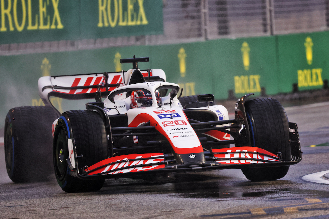 GP SINGAPORE, Kevin Magnussen (DEN) Haas VF-22.
01.10.2022. Formula 1 World Championship, Rd 17, Singapore Grand Prix, Marina Bay Street Circuit, Singapore, Qualifiche Day.
- www.xpbimages.com, EMail: requests@xpbimages.com © Copyright: Bearne / XPB Images