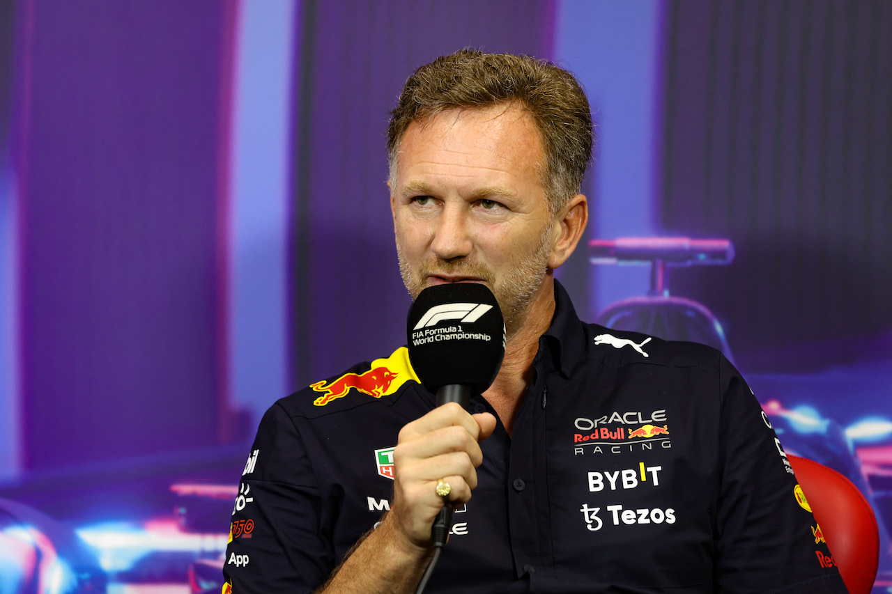 GP SINGAPORE, Christian Horner (GBR) Red Bull Racing Team Principal in the FIA Press Conference.
01.10.2022. Formula 1 World Championship, Rd 17, Singapore Grand Prix, Marina Bay Street Circuit, Singapore, Qualifiche Day.
- www.xpbimages.com, EMail: requests@xpbimages.com © Copyright: XPB Images