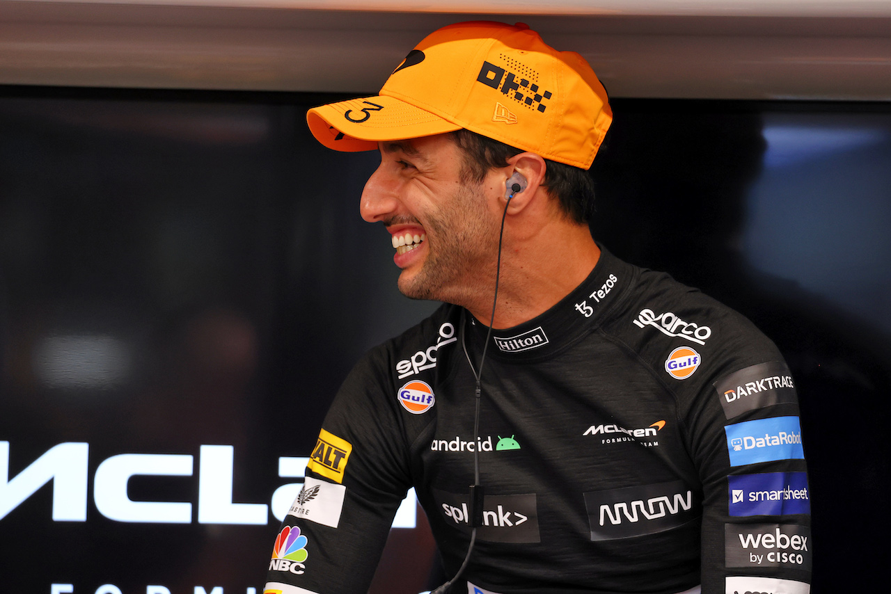 GP SINGAPORE, Daniel Ricciardo (AUS) McLaren.
01.10.2022. Formula 1 World Championship, Rd 17, Singapore Grand Prix, Marina Bay Street Circuit, Singapore, Qualifiche Day.
 - www.xpbimages.com, EMail: requests@xpbimages.com © Copyright: Coates / XPB Images