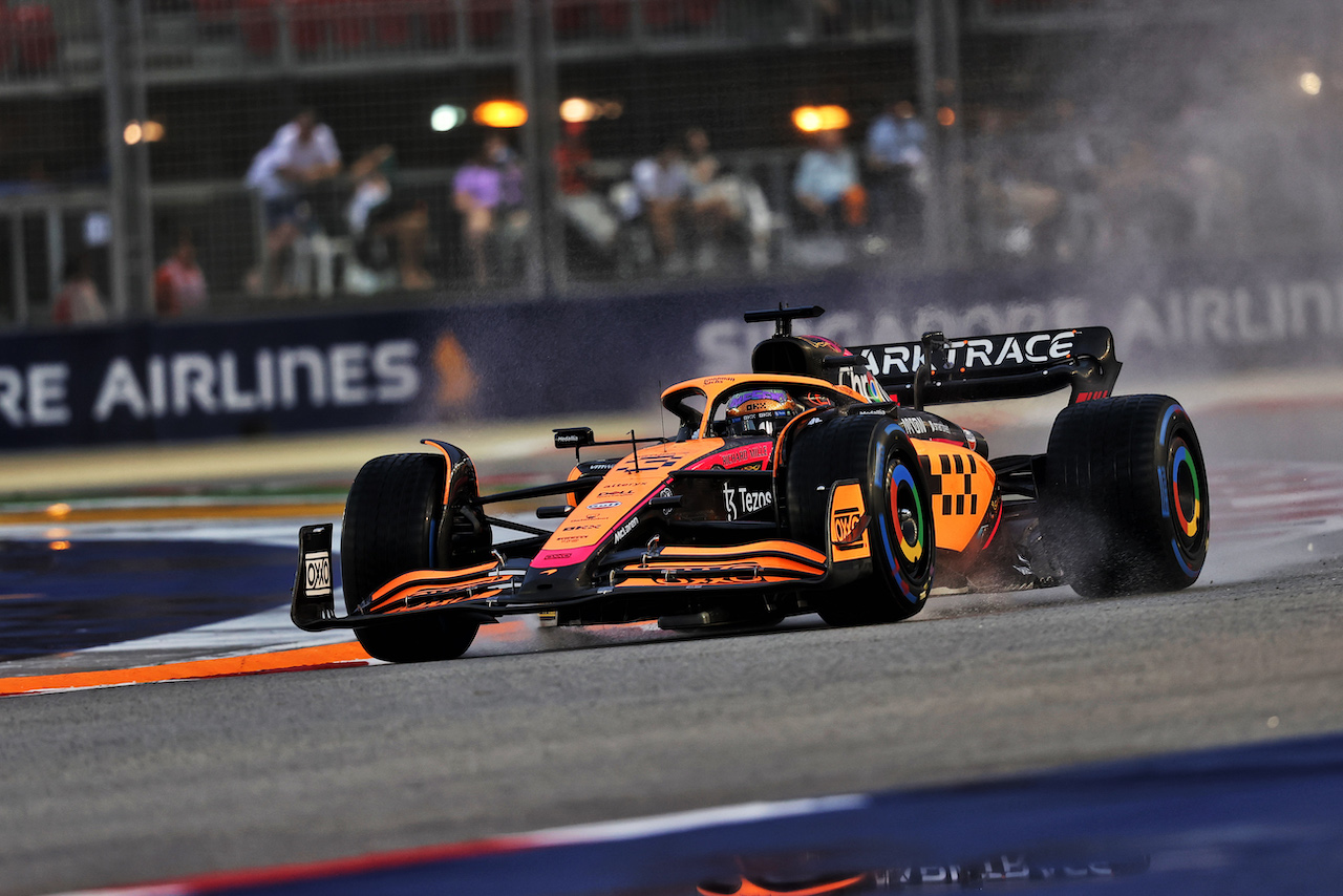 GP SINGAPORE, Daniel Ricciardo (AUS) McLaren MCL36.
01.10.2022. Formula 1 World Championship, Rd 17, Singapore Grand Prix, Marina Bay Street Circuit, Singapore, Qualifiche Day.
- www.xpbimages.com, EMail: requests@xpbimages.com © Copyright: Moy / XPB Images