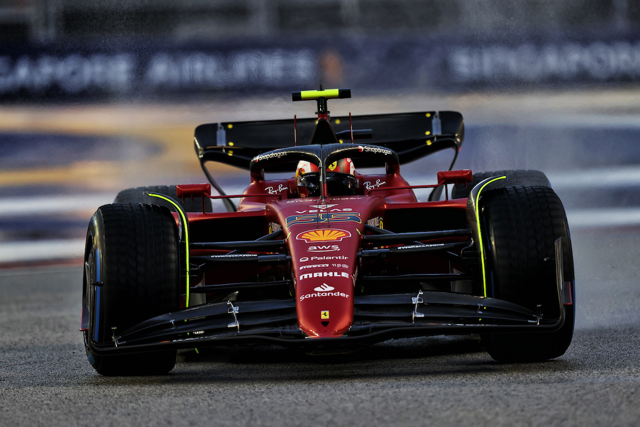 GP SINGAPORE, Carlos Sainz Jr (ESP) Ferrari F1-75.
01.10.2022. Formula 1 World Championship, Rd 17, Singapore Grand Prix, Marina Bay Street Circuit, Singapore, Qualifiche Day.
- www.xpbimages.com, EMail: requests@xpbimages.com © Copyright: Moy / XPB Images