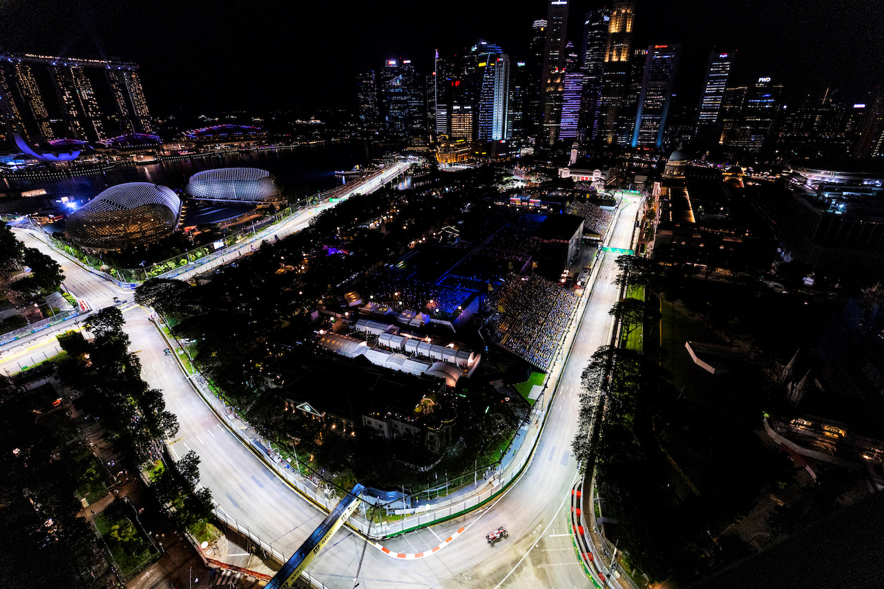 GP SINGAPORE, Valtteri Bottas (FIN) Alfa Romeo F1 Team C42.
01.10.2022. Formula 1 World Championship, Rd 17, Singapore Grand Prix, Marina Bay Street Circuit, Singapore, Qualifiche Day.
- www.xpbimages.com, EMail: requests@xpbimages.com © Copyright: XPB Images