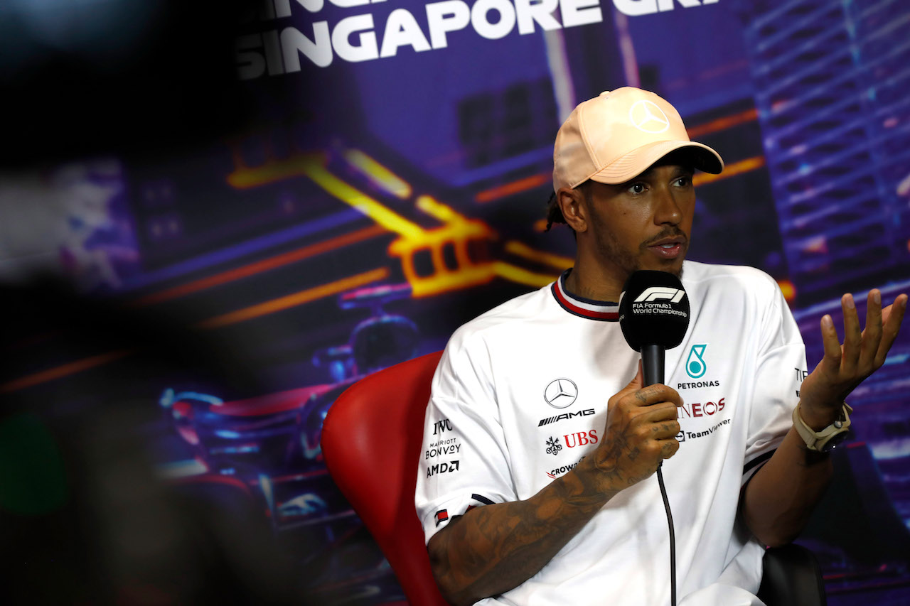 GP SINGAPORE, Lewis Hamilton (GBR) Mercedes AMG F1 in the post qualifying FIA Press Conference.
01.10.2022. Formula 1 World Championship, Rd 17, Singapore Grand Prix, Marina Bay Street Circuit, Singapore, Qualifiche Day.
- www.xpbimages.com, EMail: requests@xpbimages.com © Copyright: XPB Images