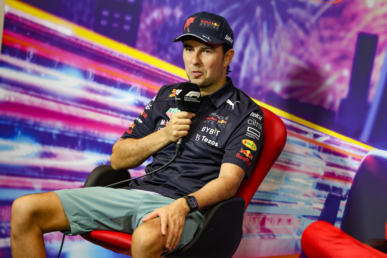GP SINGAPORE, Sergio Perez (MEX) Red Bull Racing in the post qualifying FIA Press Conference.
01.10.2022. Formula 1 World Championship, Rd 17, Singapore Grand Prix, Marina Bay Street Circuit, Singapore, Qualifiche Day.
- www.xpbimages.com, EMail: requests@xpbimages.com © Copyright: XPB Images