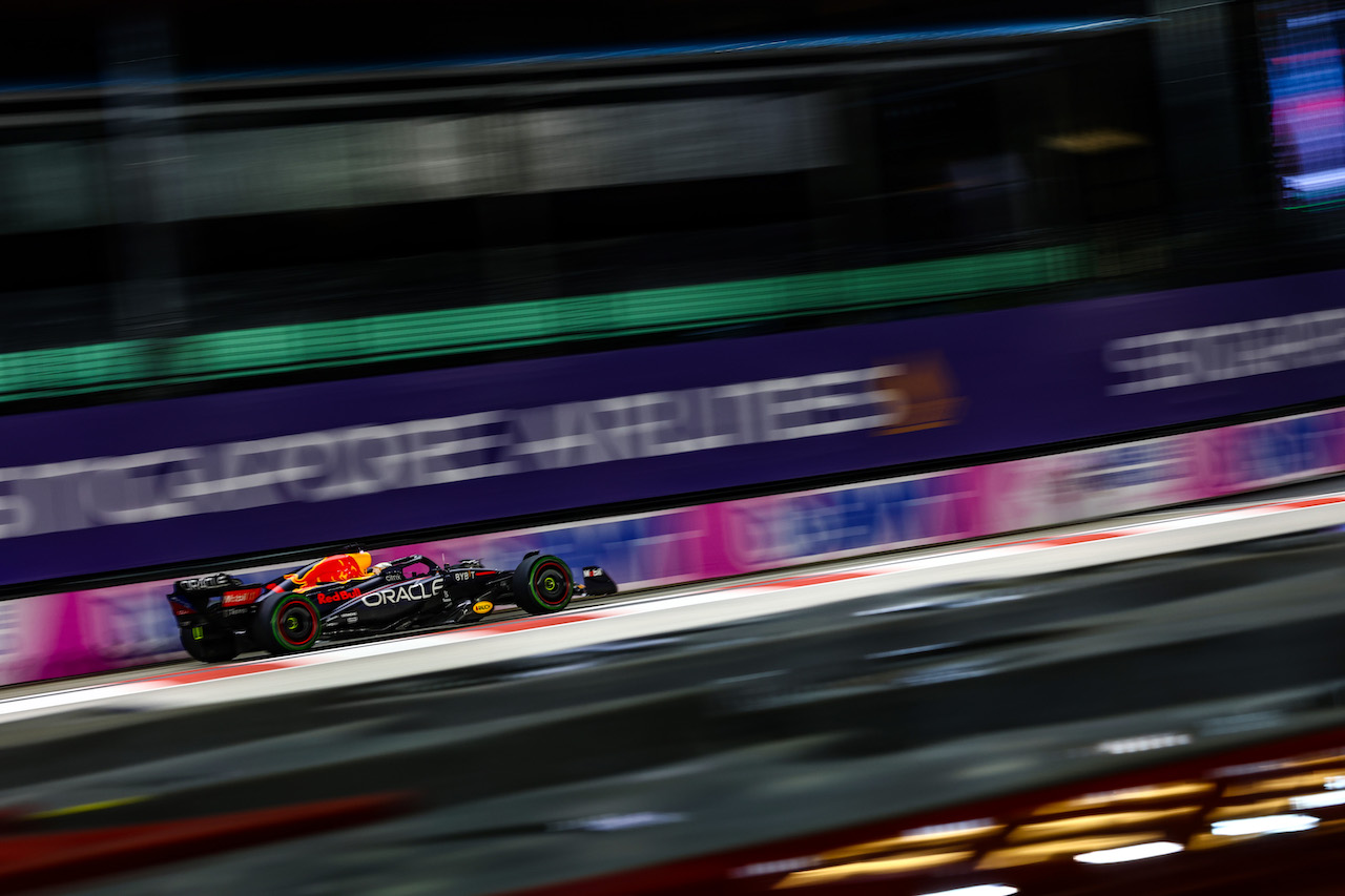 GP SINGAPORE, Max Verstappen (NLD), Red Bull Racing 
01.10.2022. Formula 1 World Championship, Rd 17, Singapore Grand Prix, Marina Bay Street Circuit, Singapore, Qualifiche Day.
- www.xpbimages.com, EMail: requests@xpbimages.com © Copyright: Charniaux / XPB Images