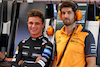 GP SINGAPORE, Lando Norris (GBR) McLaren with Jose Manuel Lopez Garcia (ESP) McLaren Lead Performance Engineer.
01.10.2022. Formula 1 World Championship, Rd 17, Singapore Grand Prix, Marina Bay Street Circuit, Singapore, Qualifiche Day.
 - www.xpbimages.com, EMail: requests@xpbimages.com © Copyright: Coates / XPB Images