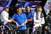 GP SINGAPORE, (L to R): Fernando Alonso (ESP) Alpine F1 Team; Alan Permane (GBR) Alpine F1 Team Trackside Operations Director; Ciaron Pilbeam (GBR) Alpine F1 Team Chief Gara Engineer; e Esteban Ocon (FRA) Alpine F1 Team.
01.10.2022. Formula 1 World Championship, Rd 17, Singapore Grand Prix, Marina Bay Street Circuit, Singapore, Qualifiche Day.
 - www.xpbimages.com, EMail: requests@xpbimages.com © Copyright: Coates / XPB Images