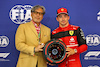 GP SINGAPORE, Charles Leclerc (MON) Ferrari celebrates his pole position in qualifying parc ferme.
01.10.2022. Formula 1 World Championship, Rd 17, Singapore Grand Prix, Marina Bay Street Circuit, Singapore, Qualifiche Day.
- www.xpbimages.com, EMail: requests@xpbimages.com © Copyright: Batchelor / XPB Images