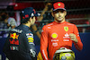 GP SINGAPORE, Charles Leclerc (FRA), Ferrari e Sergio Perez (MEX), Red Bull Racing 
01.10.2022. Formula 1 World Championship, Rd 17, Singapore Grand Prix, Marina Bay Street Circuit, Singapore, Qualifiche Day.
- www.xpbimages.com, EMail: requests@xpbimages.com ¬© Copyright: Charniaux / XPB Images