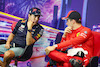 GP SINGAPORE, (L to R): Sergio Perez (MEX) Red Bull Racing e Charles Leclerc (MON) Ferrari in the post qualifying FIA Press Conference.
01.10.2022. Formula 1 World Championship, Rd 17, Singapore Grand Prix, Marina Bay Street Circuit, Singapore, Qualifiche Day.
- www.xpbimages.com, EMail: requests@xpbimages.com © Copyright: XPB Images