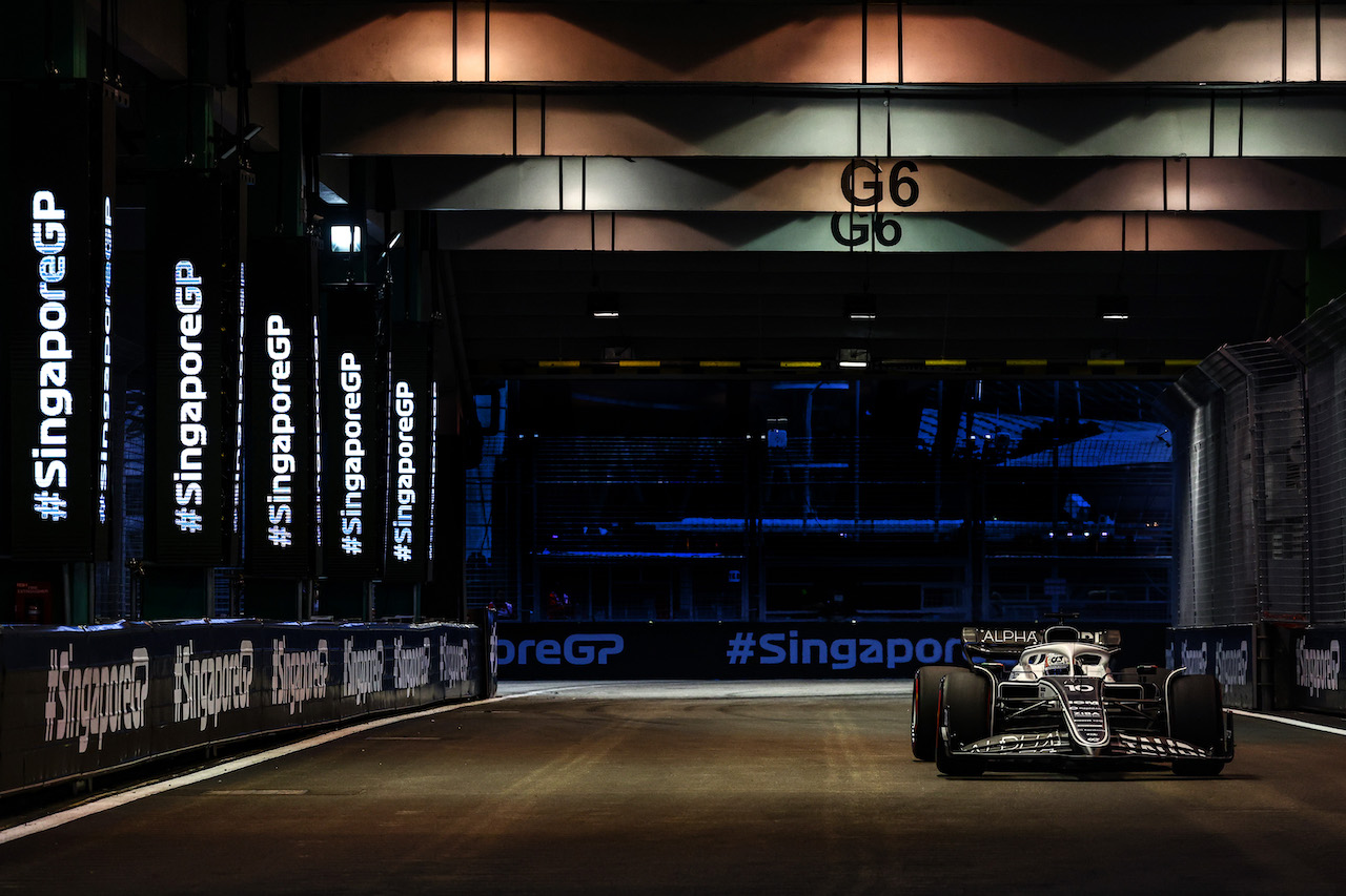 GP SINGAPORE, Pierre Gasly (FRA), AlphaTauri F1 
30.09.2022. Formula 1 World Championship, Rd 17, Singapore Grand Prix, Marina Bay Street Circuit, Singapore, Practice Day.
- www.xpbimages.com, EMail: requests@xpbimages.com ¬© Copyright: Charniaux / XPB Images