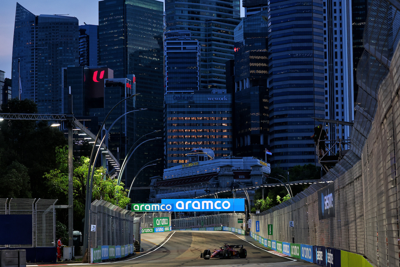 GP SINGAPORE, 
30.09.2022. Formula 1 World Championship, Rd 17, Singapore Grand Prix, Marina Bay Street Circuit, Singapore, Practice Day.
 - www.xpbimages.com, EMail: requests@xpbimages.com © Copyright: Coates / XPB Images