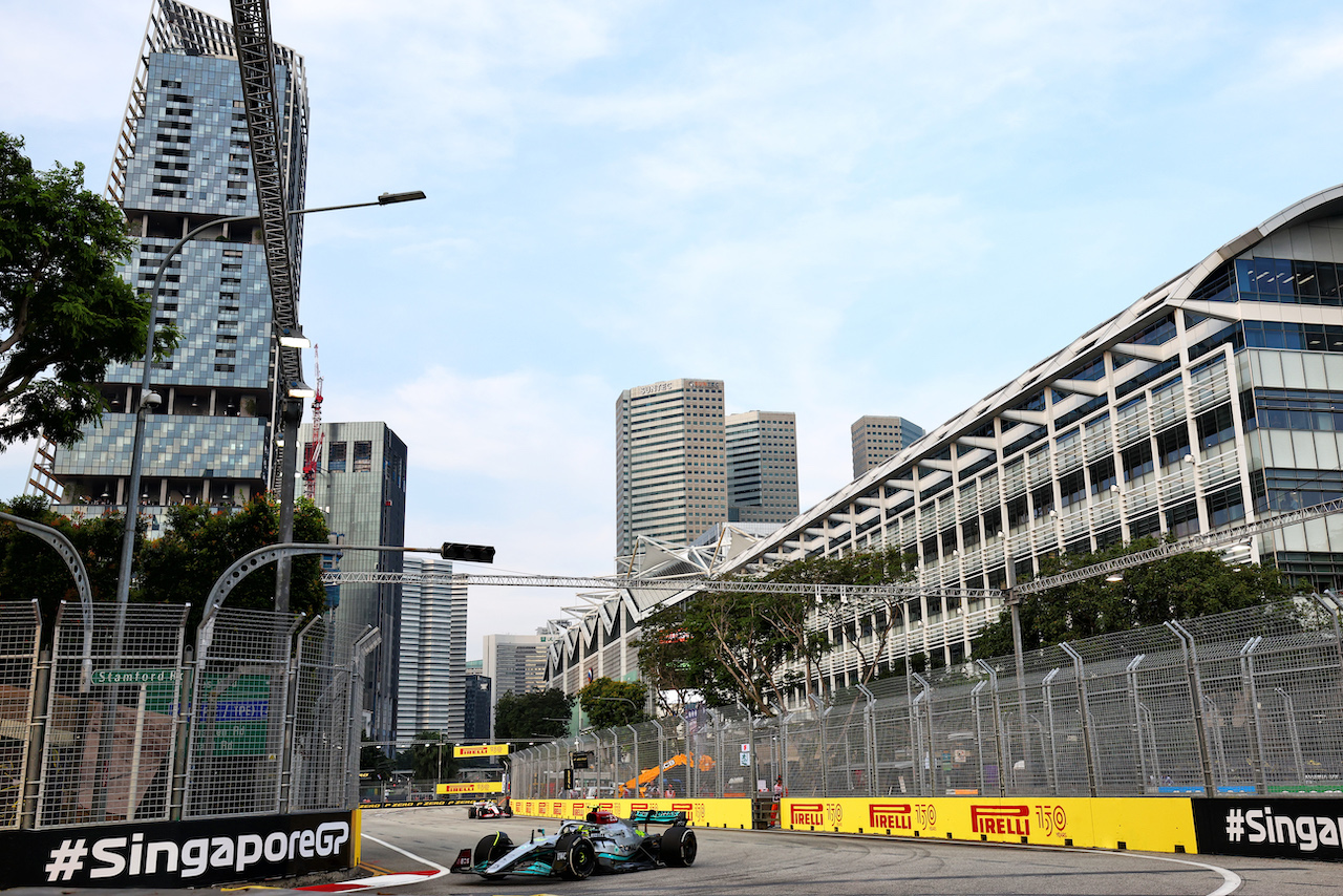 GP SINGAPORE, 
30.09.2022. Formula 1 World Championship, Rd 17, Singapore Grand Prix, Marina Bay Street Circuit, Singapore, Practice Day.
 - www.xpbimages.com, EMail: requests@xpbimages.com © Copyright: Coates / XPB Images