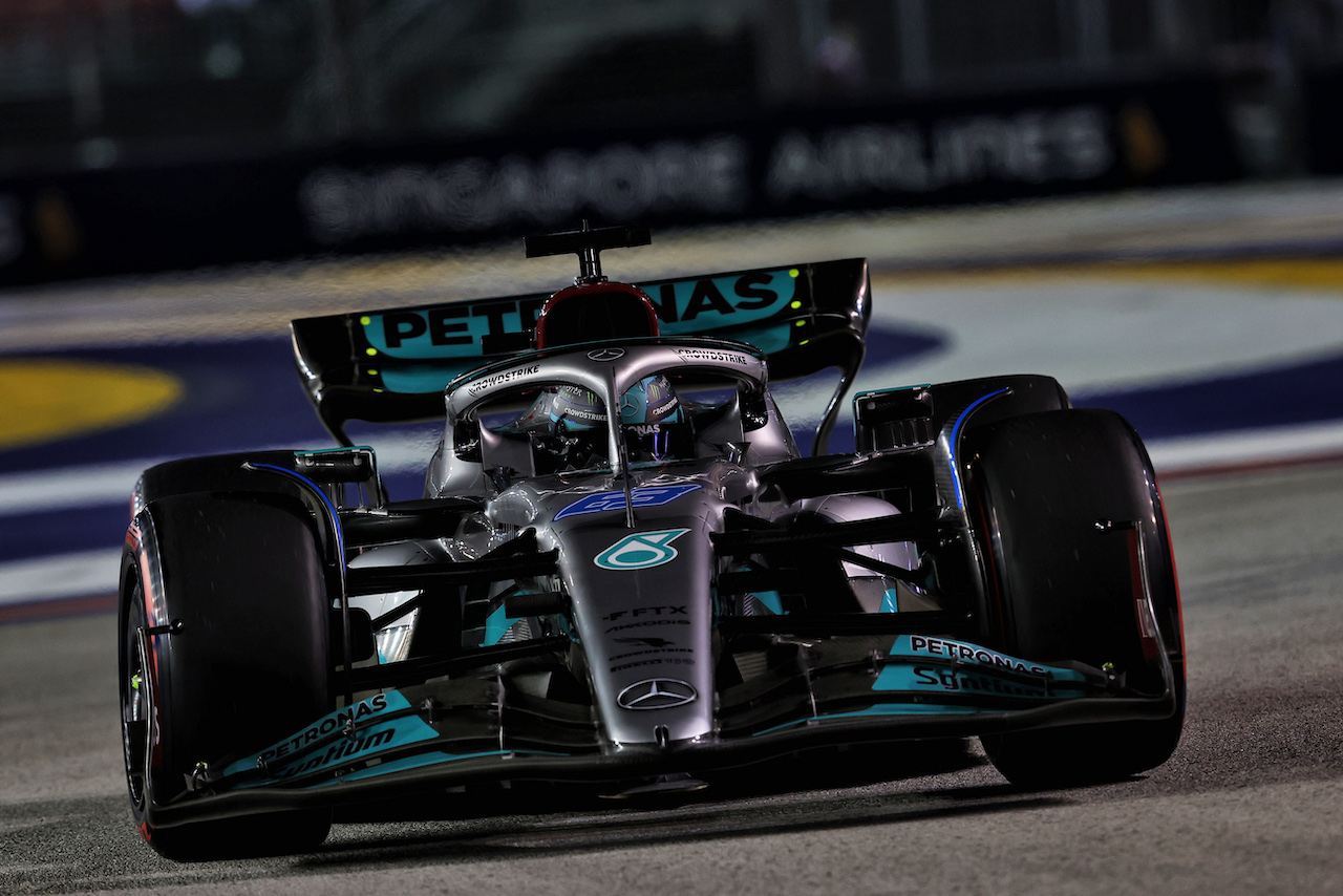 GP SINGAPORE, George Russell (GBR) Mercedes AMG F1 W13.
30.09.2022. Formula 1 World Championship, Rd 17, Singapore Grand Prix, Marina Bay Street Circuit, Singapore, Practice Day.
- www.xpbimages.com, EMail: requests@xpbimages.com © Copyright: Moy / XPB Images