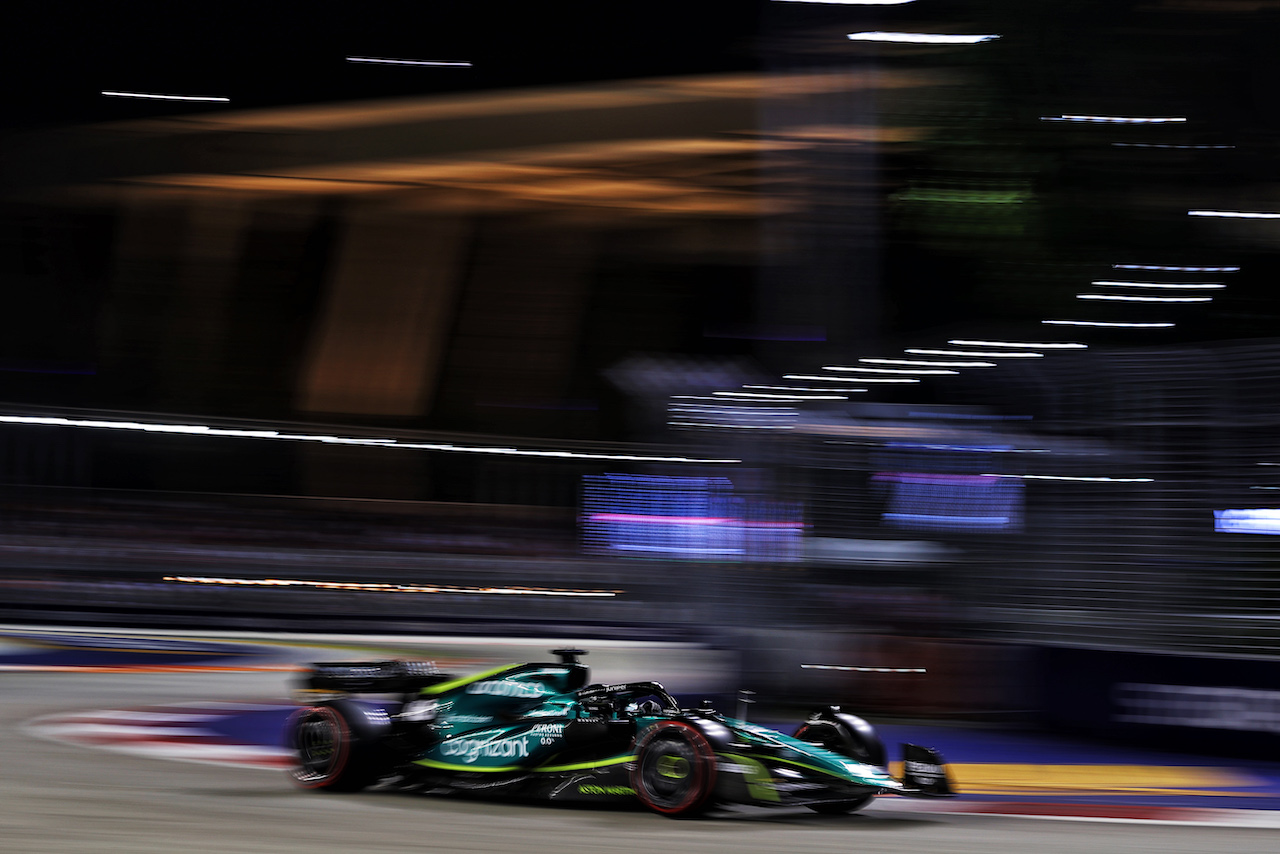 GP SINGAPORE, Lance Stroll (CDN) Aston Martin F1 Team AMR22.
30.09.2022. Formula 1 World Championship, Rd 17, Singapore Grand Prix, Marina Bay Street Circuit, Singapore, Practice Day.
- www.xpbimages.com, EMail: requests@xpbimages.com © Copyright: Moy / XPB Images
