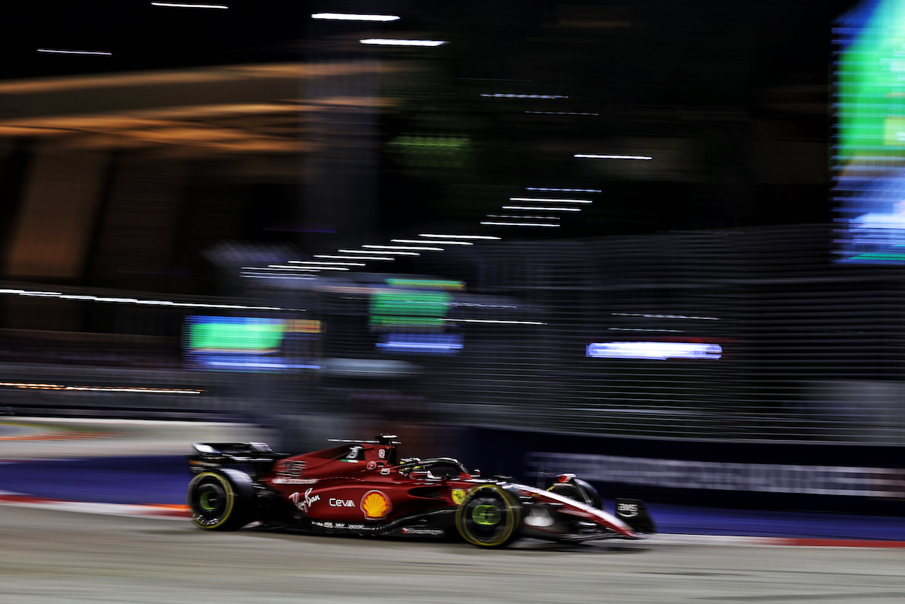 GP SINGAPORE, Charles Leclerc (MON) Ferrari F1-75.
30.09.2022. Formula 1 World Championship, Rd 17, Singapore Grand Prix, Marina Bay Street Circuit, Singapore, Practice Day.
- www.xpbimages.com, EMail: requests@xpbimages.com © Copyright: Moy / XPB Images