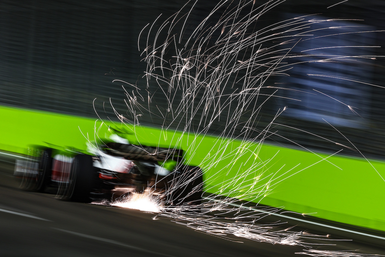 GP SINGAPORE, Mick Schumacher (GER), Haas F1 Team 
30.09.2022. Formula 1 World Championship, Rd 17, Singapore Grand Prix, Marina Bay Street Circuit, Singapore, Practice Day.
- www.xpbimages.com, EMail: requests@xpbimages.com ¬© Copyright: Charniaux / XPB Images