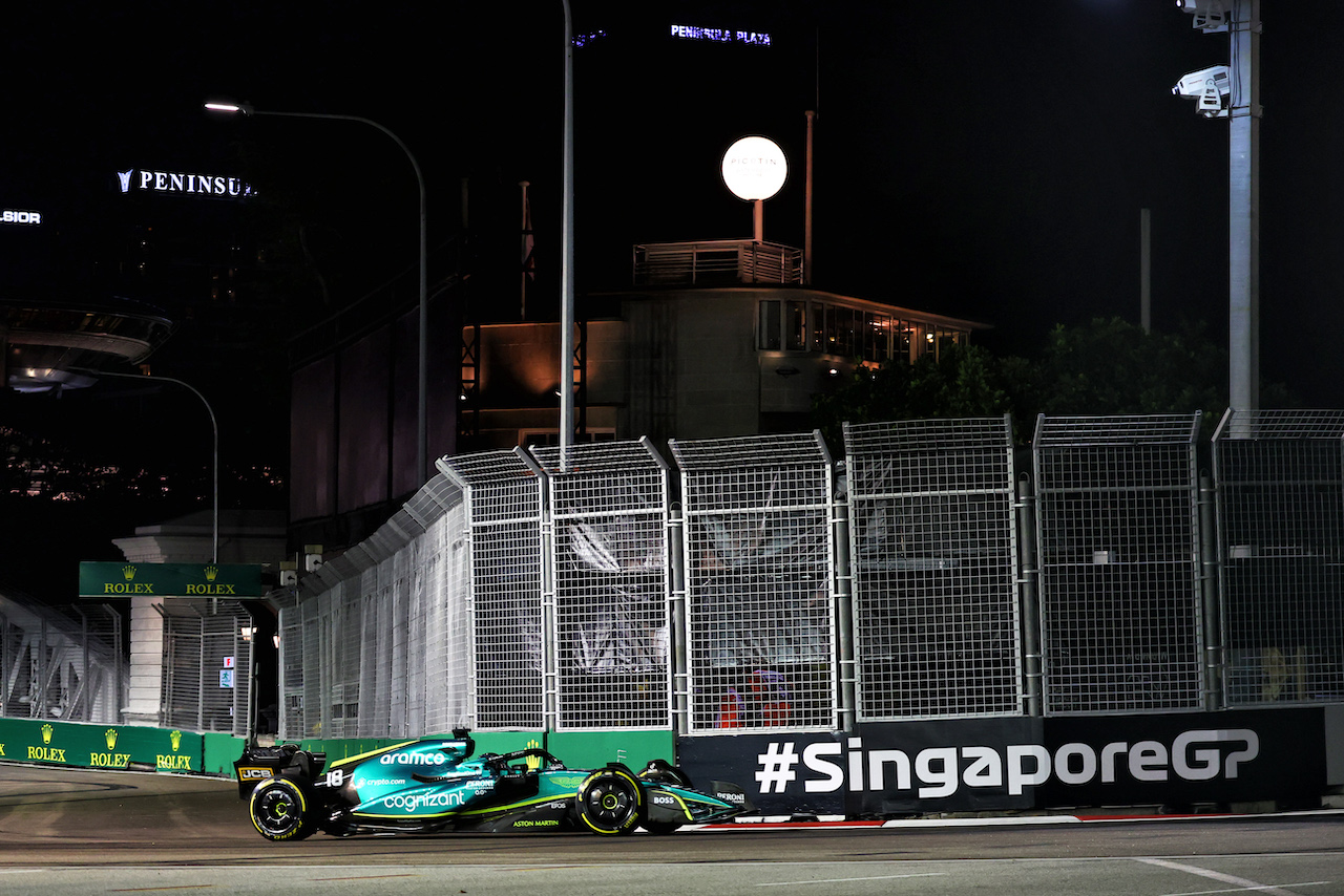 GP SINGAPORE, Lance Stroll (CDN) Aston Martin F1 Team AMR22.
30.09.2022. Formula 1 World Championship, Rd 17, Singapore Grand Prix, Marina Bay Street Circuit, Singapore, Practice Day.
 - www.xpbimages.com, EMail: requests@xpbimages.com © Copyright: Coates / XPB Images