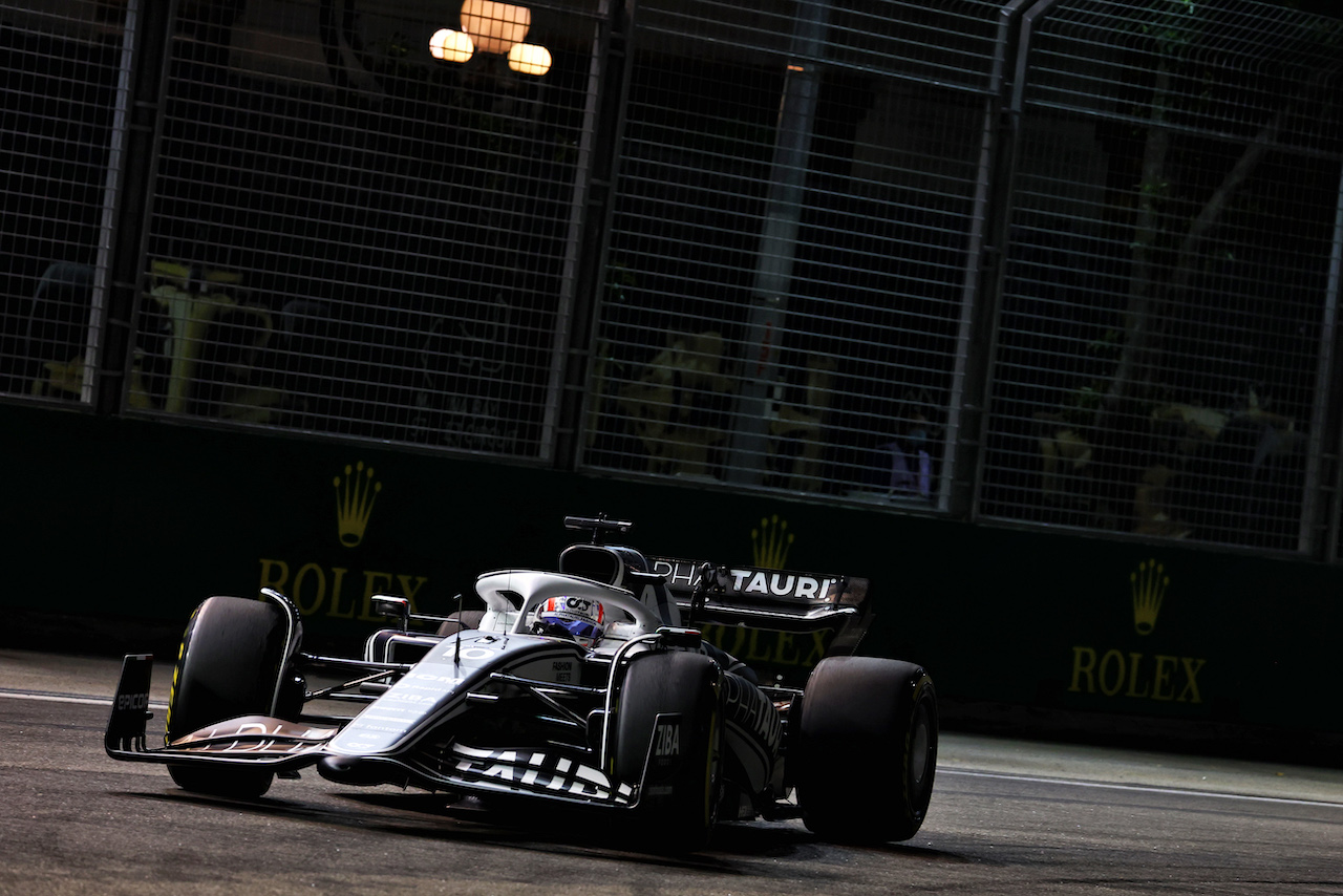 GP SINGAPORE, Pierre Gasly (FRA) AlphaTauri AT03.
30.09.2022. Formula 1 World Championship, Rd 17, Singapore Grand Prix, Marina Bay Street Circuit, Singapore, Practice Day.
 - www.xpbimages.com, EMail: requests@xpbimages.com © Copyright: Coates / XPB Images