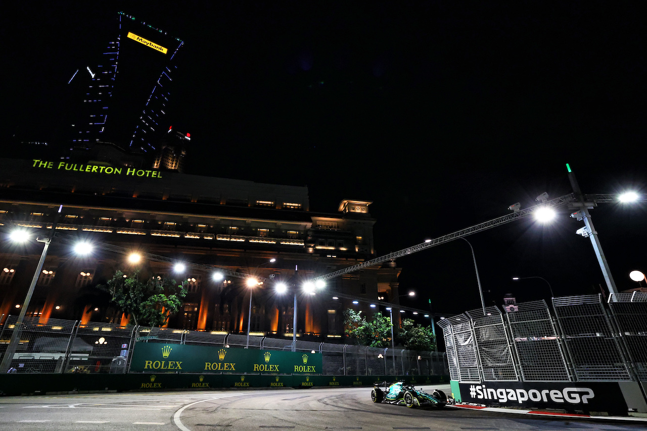 GP SINGAPORE, Lance Stroll (CDN) Aston Martin F1 Team AMR22.
30.09.2022. Formula 1 World Championship, Rd 17, Singapore Grand Prix, Marina Bay Street Circuit, Singapore, Practice Day.
 - www.xpbimages.com, EMail: requests@xpbimages.com © Copyright: Coates / XPB Images