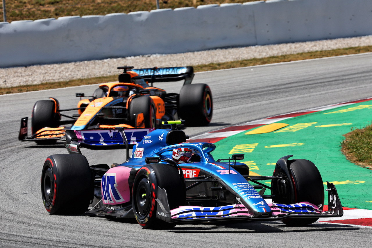 GP SPAGNA, Esteban Ocon (FRA) Alpine F1 Team A522.
22.05.2022. Formula 1 World Championship, Rd 6, Spanish Grand Prix, Barcelona, Spain, Gara Day.
- www.xpbimages.com, EMail: requests@xpbimages.com © Copyright: Batchelor / XPB Images