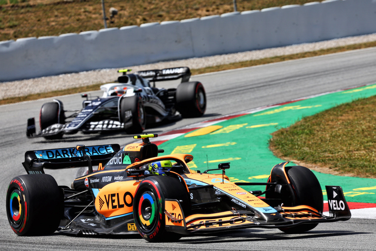 GP SPAGNA, Lando Norris (GBR) McLaren MCL36.
22.05.2022. Formula 1 World Championship, Rd 6, Spanish Grand Prix, Barcelona, Spain, Gara Day.
- www.xpbimages.com, EMail: requests@xpbimages.com © Copyright: Batchelor / XPB Images