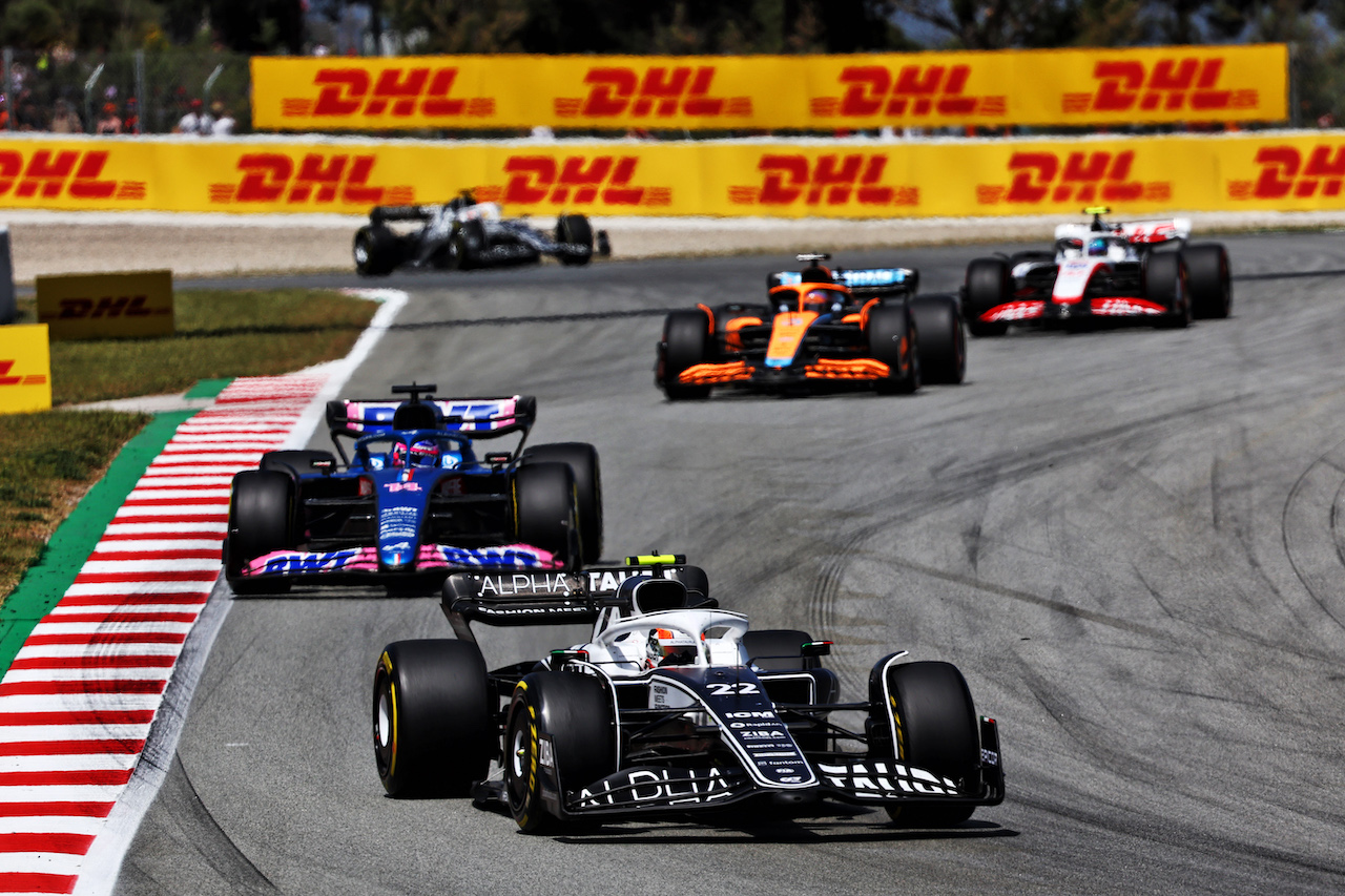 GP SPAGNA, Yuki Tsunoda (JPN) AlphaTauri AT03.
22.05.2022. Formula 1 World Championship, Rd 6, Spanish Grand Prix, Barcelona, Spain, Gara Day.
- www.xpbimages.com, EMail: requests@xpbimages.com © Copyright: Batchelor / XPB Images