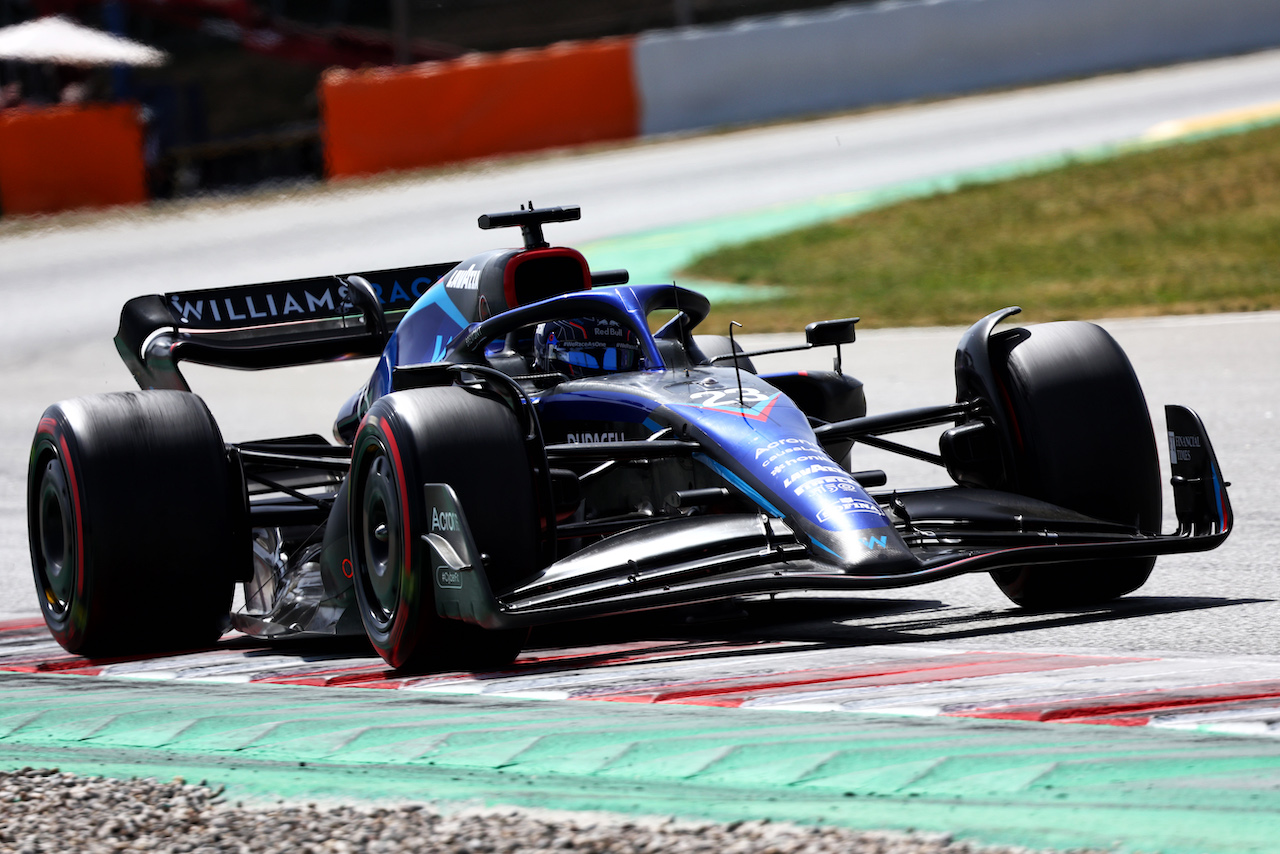GP SPAGNA, Alexander Albon (THA) Williams Racing FW44.
22.05.2022. Formula 1 World Championship, Rd 6, Spanish Grand Prix, Barcelona, Spain, Gara Day.
- www.xpbimages.com, EMail: requests@xpbimages.com © Copyright: Batchelor / XPB Images