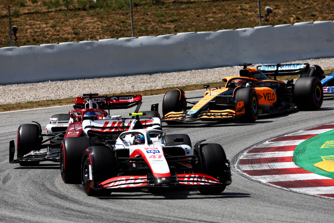 GP SPAGNA, Mick Schumacher (GER) Haas VF-22.
22.05.2022. Formula 1 World Championship, Rd 6, Spanish Grand Prix, Barcelona, Spain, Gara Day.
- www.xpbimages.com, EMail: requests@xpbimages.com © Copyright: Batchelor / XPB Images
