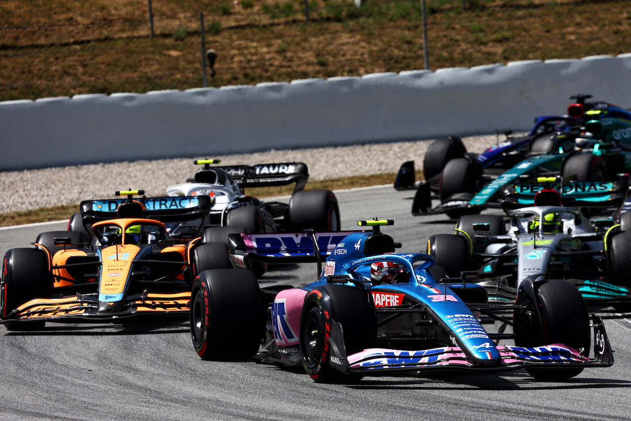 GP SPAGNA, Esteban Ocon (FRA) Alpine F1 Team A522.
22.05.2022. Formula 1 World Championship, Rd 6, Spanish Grand Prix, Barcelona, Spain, Gara Day.
- www.xpbimages.com, EMail: requests@xpbimages.com © Copyright: Batchelor / XPB Images