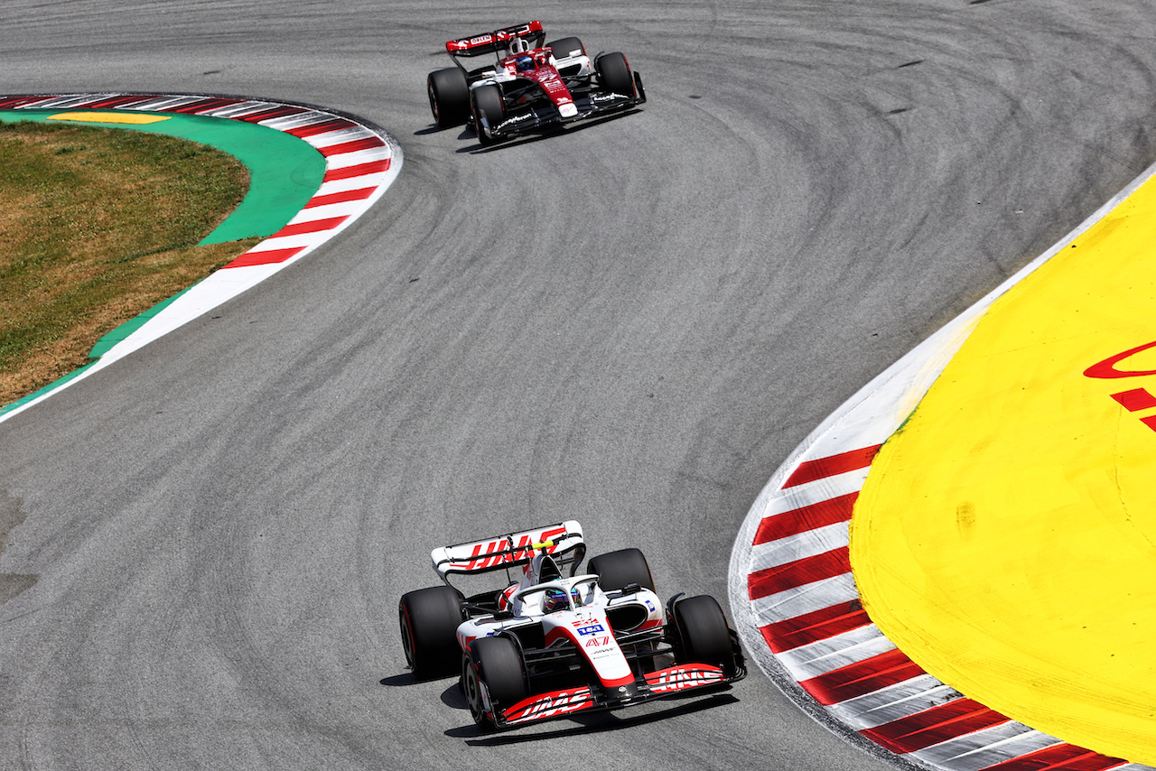 GP SPAGNA, Mick Schumacher (GER) Haas VF-22.
22.05.2022. Formula 1 World Championship, Rd 6, Spanish Grand Prix, Barcelona, Spain, Gara Day.
- www.xpbimages.com, EMail: requests@xpbimages.com © Copyright: Batchelor / XPB Images