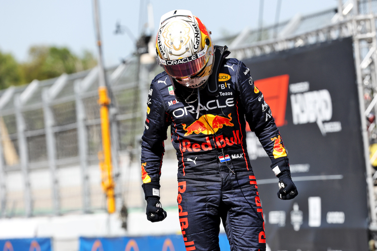 GP SPAGNA, Gara winner Max Verstappen (NLD) Red Bull Racing celebrates in parc ferme.
22.05.2022. Formula 1 World Championship, Rd 6, Spanish Grand Prix, Barcelona, Spain, Gara Day.
- www.xpbimages.com, EMail: requests@xpbimages.com © Copyright: Bearne / XPB Images