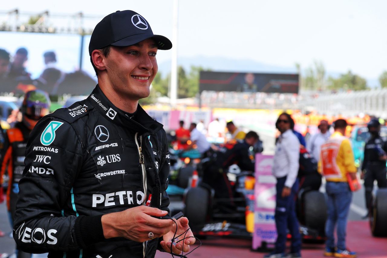 GP SPAGNA, Third placed George Russell (GBR) Mercedes AMG F1 in parc ferme.
22.05.2022. Formula 1 World Championship, Rd 6, Spanish Grand Prix, Barcelona, Spain, Gara Day.
- www.xpbimages.com, EMail: requests@xpbimages.com © Copyright: Bearne / XPB Images