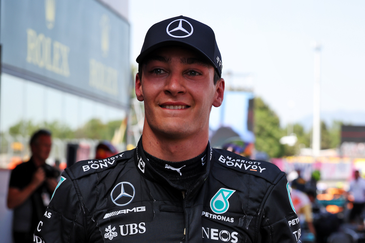 GP SPAGNA, Third placed George Russell (GBR) Mercedes AMG F1 in parc ferme.
22.05.2022. Formula 1 World Championship, Rd 6, Spanish Grand Prix, Barcelona, Spain, Gara Day.
- www.xpbimages.com, EMail: requests@xpbimages.com © Copyright: Bearne / XPB Images