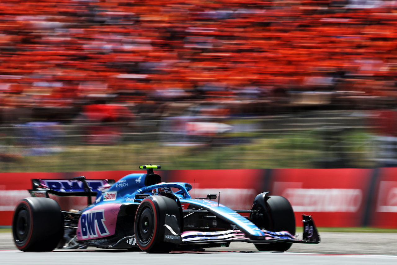 GP SPAGNA, Esteban Ocon (FRA) Alpine F1 Team A522.
22.05.2022. Formula 1 World Championship, Rd 6, Spanish Grand Prix, Barcelona, Spain, Gara Day.
- www.xpbimages.com, EMail: requests@xpbimages.com © Copyright: Bearne / XPB Images