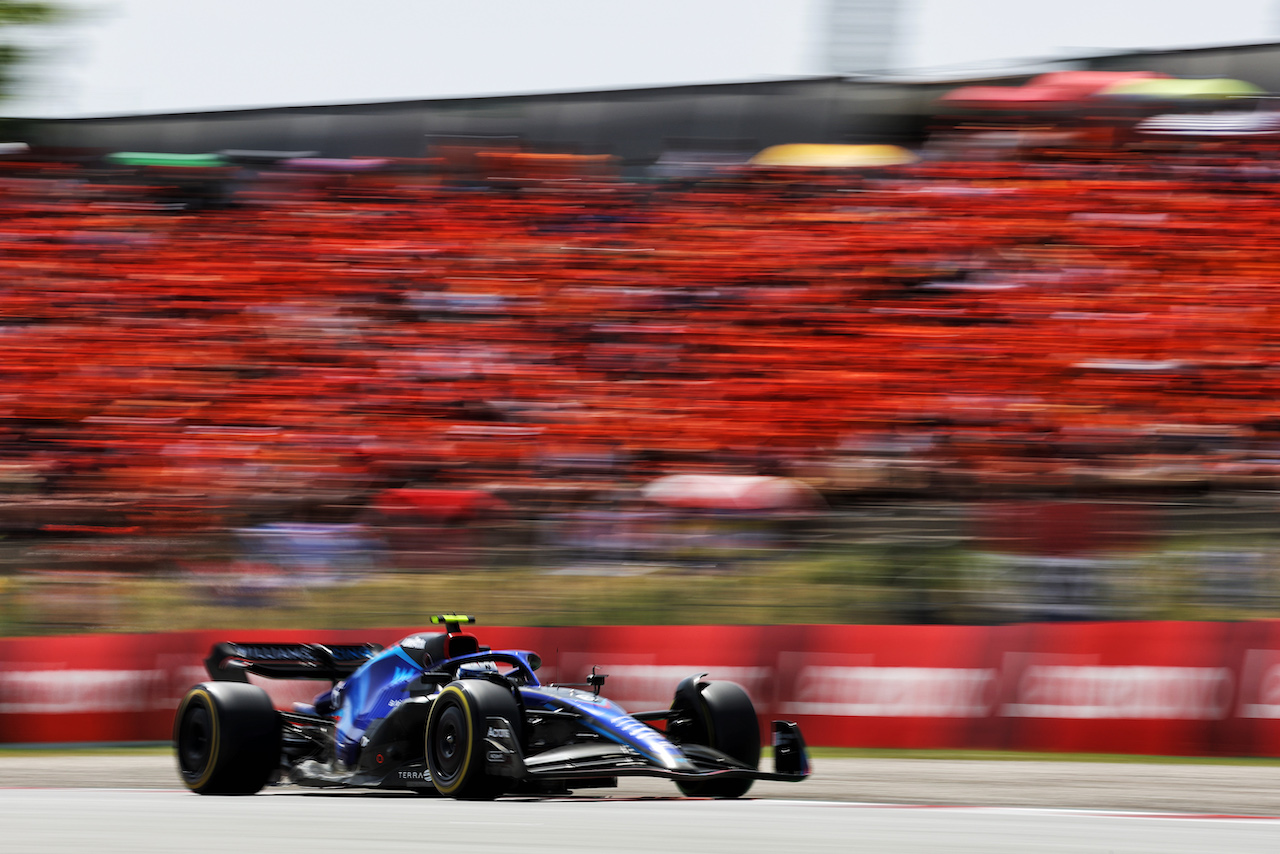 GP SPAGNA, Nicholas Latifi (CDN) Williams Racing FW44.
22.05.2022. Formula 1 World Championship, Rd 6, Spanish Grand Prix, Barcelona, Spain, Gara Day.
- www.xpbimages.com, EMail: requests@xpbimages.com © Copyright: Bearne / XPB Images