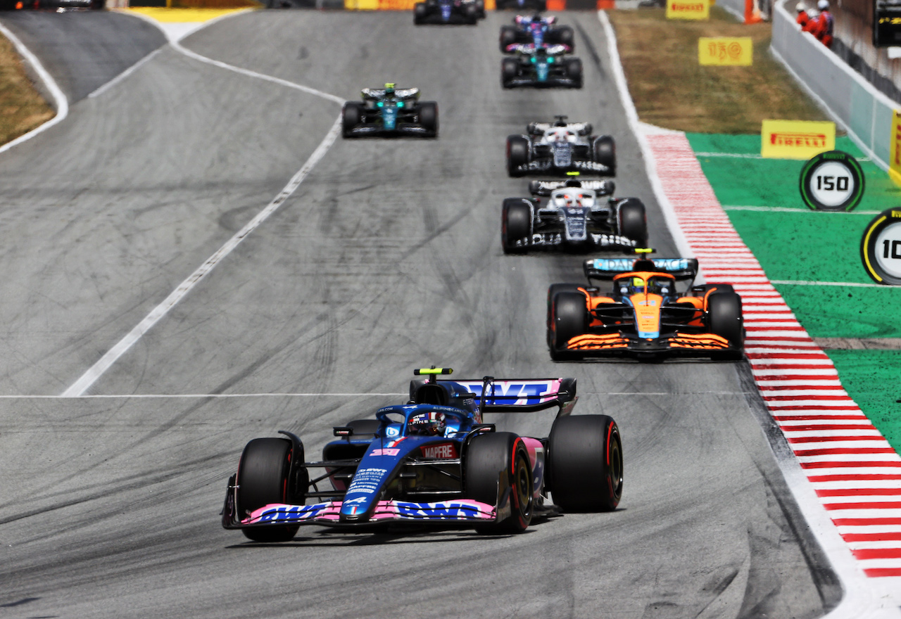 GP SPAGNA, Esteban Ocon (FRA) Alpine F1 Team A522.
22.05.2022. Formula 1 World Championship, Rd 6, Spanish Grand Prix, Barcelona, Spain, Gara Day.
- www.xpbimages.com, EMail: requests@xpbimages.com © Copyright: Charniaux / XPB Images